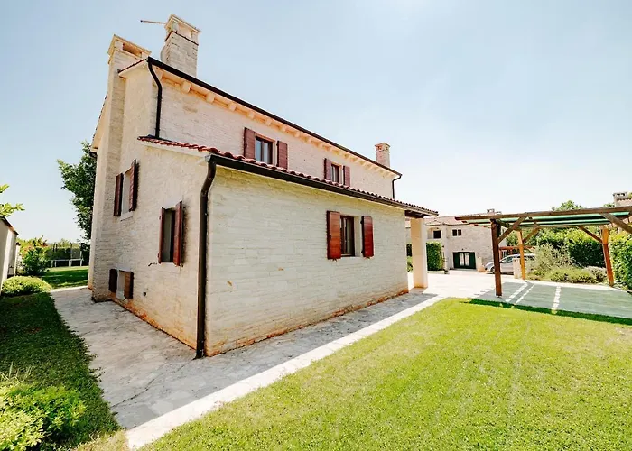 Сasa de vacaciones Alma Mit Privatem Saltwater Pool Višnjan